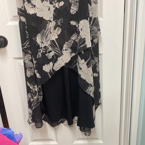 Hi low one shoulder dress - Picture 2 of 4